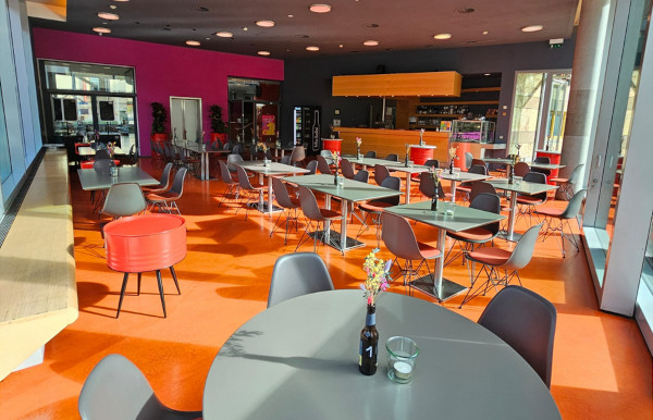 Tempus Cafe/Bar